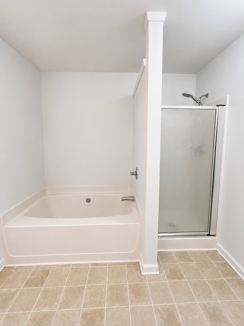 Exceptional South Forsyth Townhome with Rare Split-Bedroom Layout – photo 5