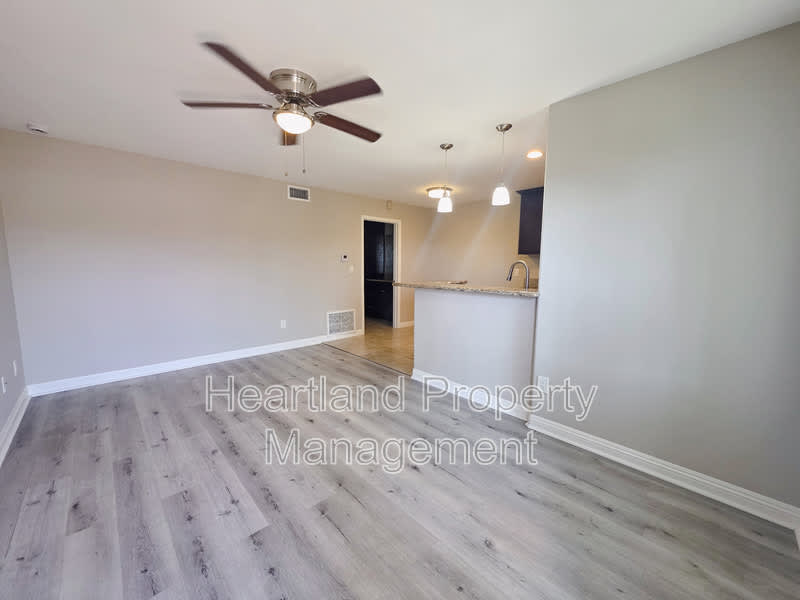 3430 Helix St. – photo 3