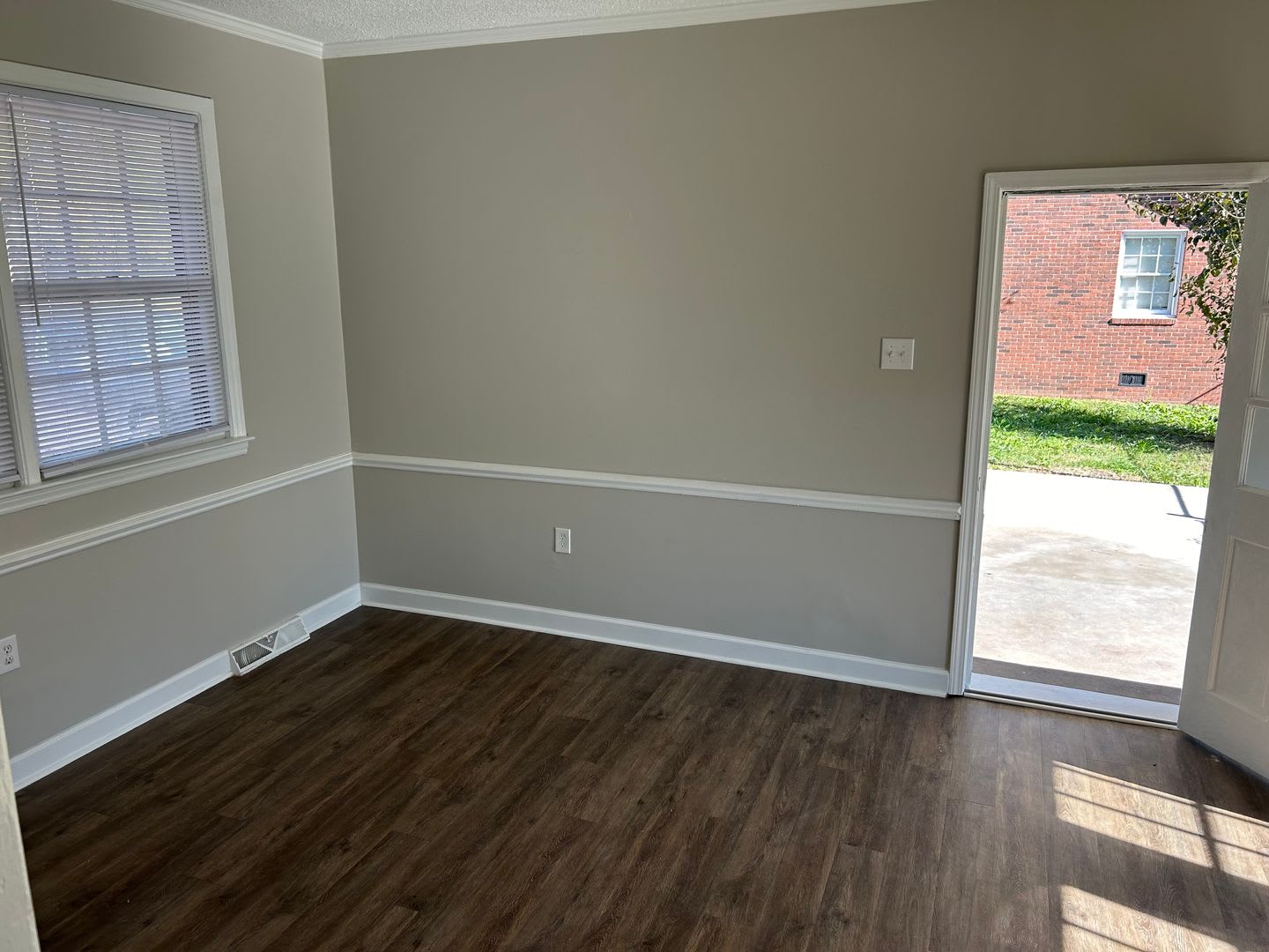 Spacious 3 bedroom 3 bath home for rent – photo 2