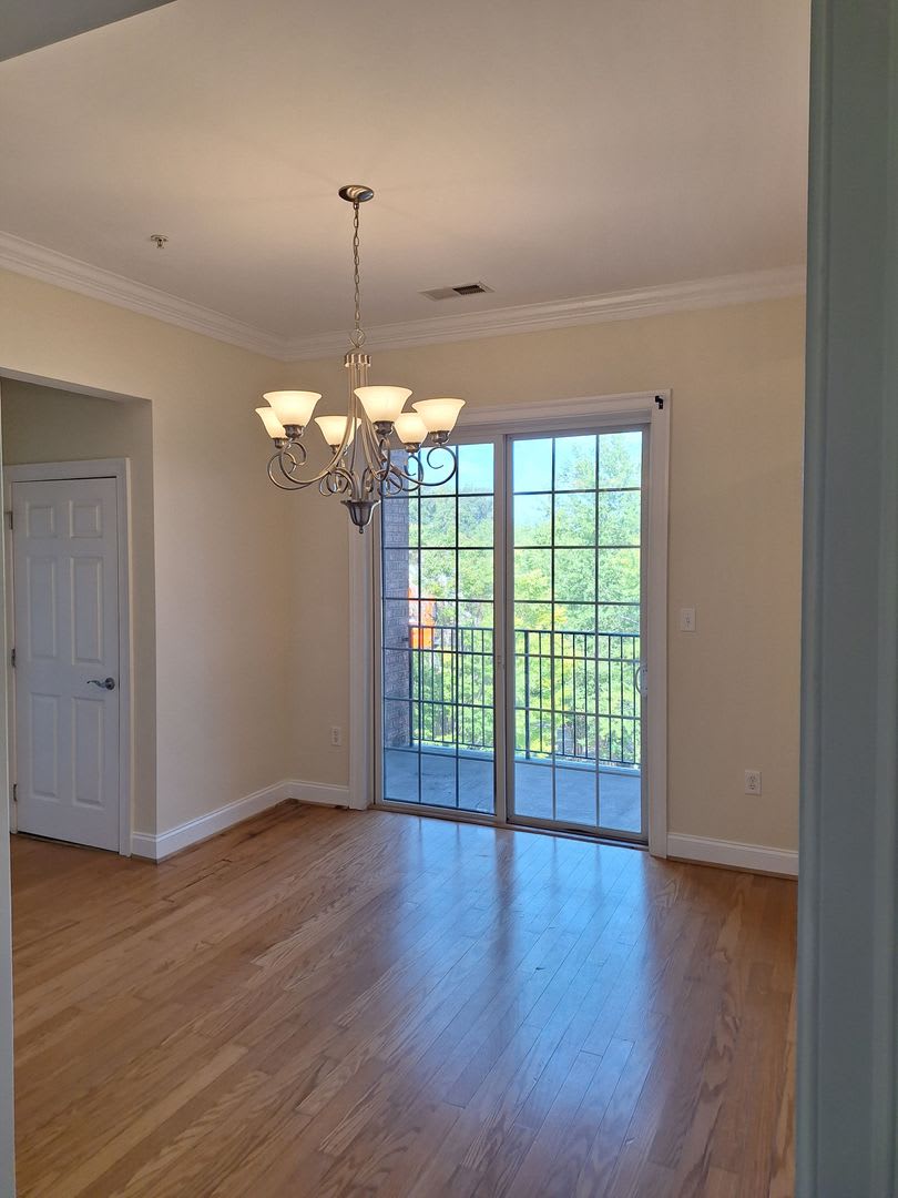 3 bedroom/ 2 bathroom- Bennington on the Park – photo 4