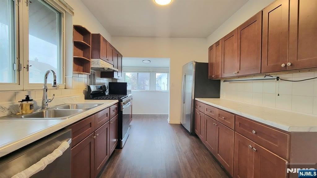 86 E Fort Lee Road – photo 4