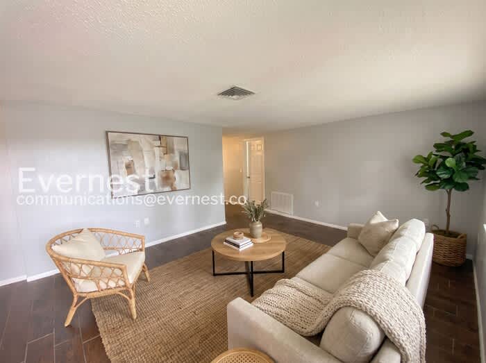 6723 Ranchwood Loop – photo 2