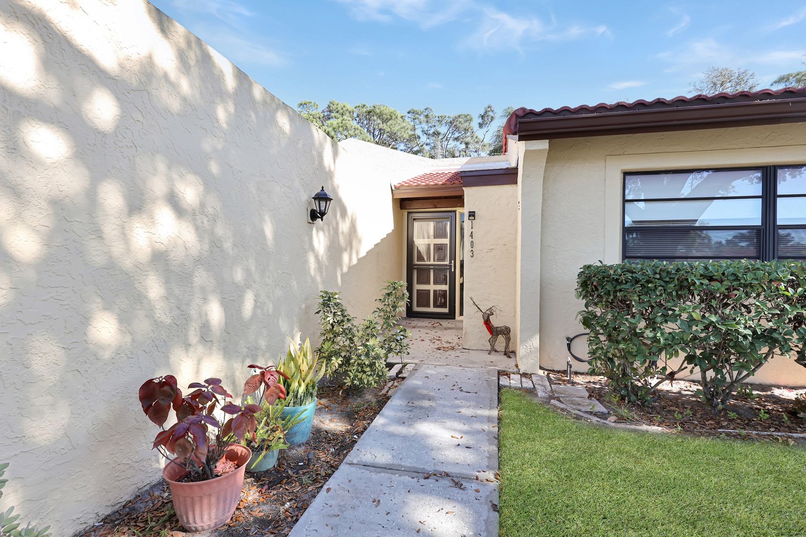 55+ ONLY Updated 1 Bed 1 Bath In Meadow Croft In Bradenton!! – photo 3