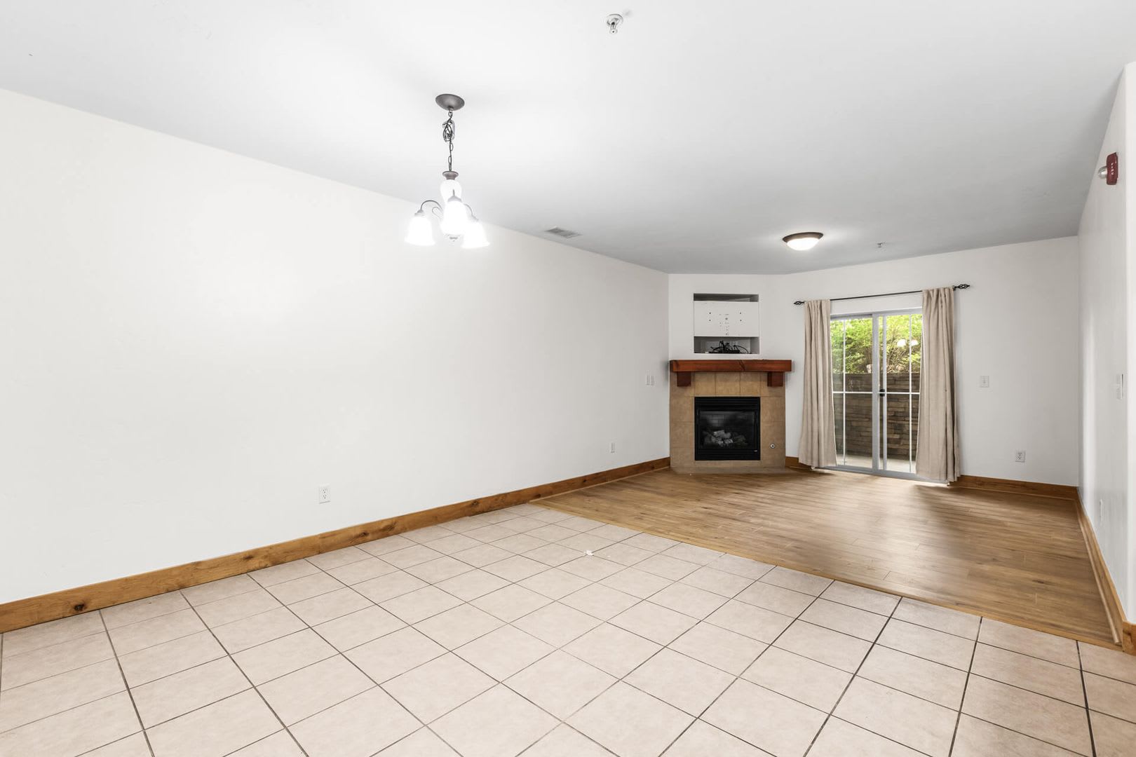 Bear Hollow Village-2 Bedroom + Bonus Room-Unfurnished – photo 4