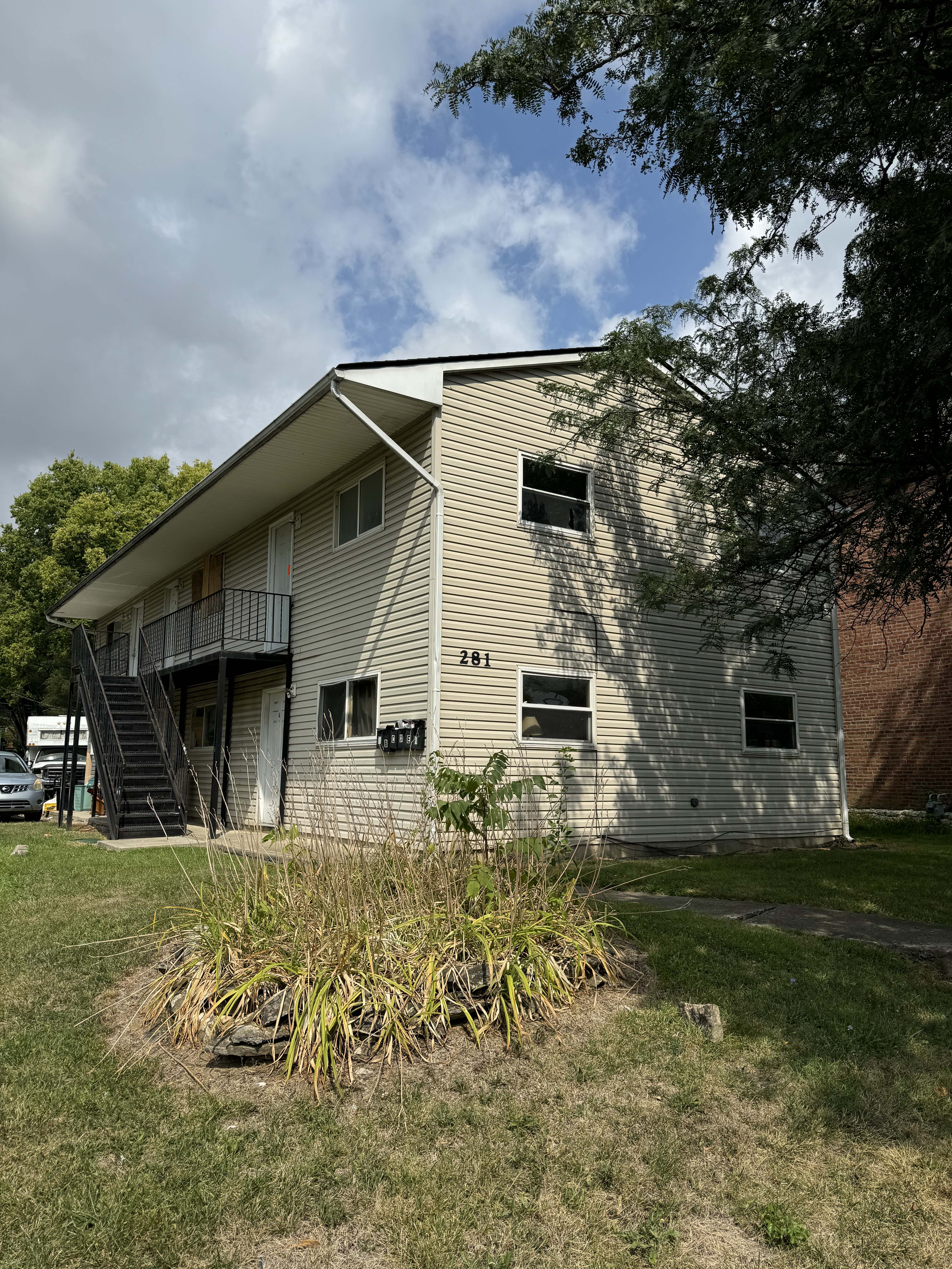 281 S 18th St – photo 1