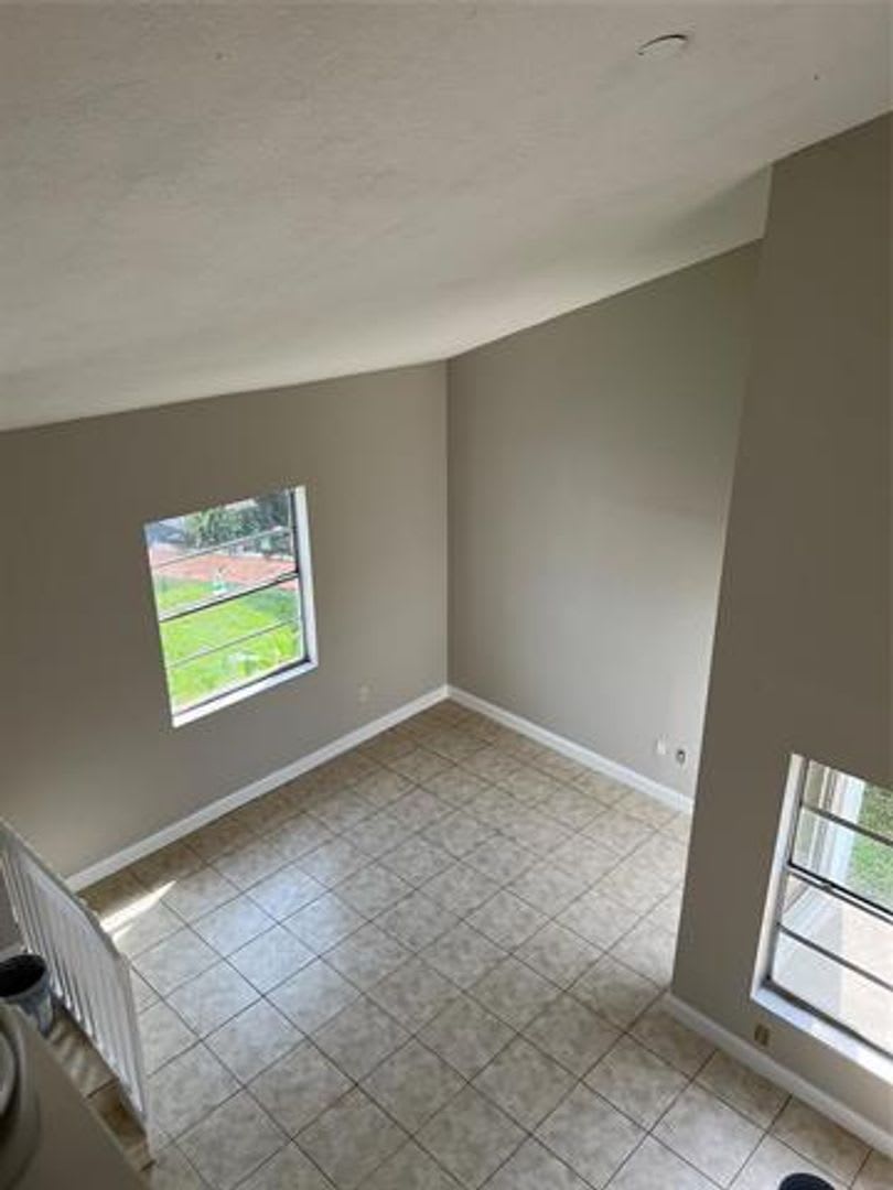 8265 NW 192nd Ter # 8265, Hialeah, FL 33015 – photo 3