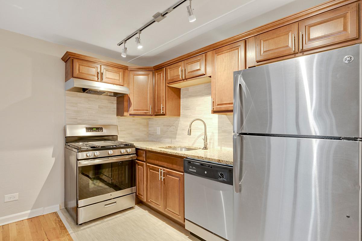 Logan Terrace – photo 3