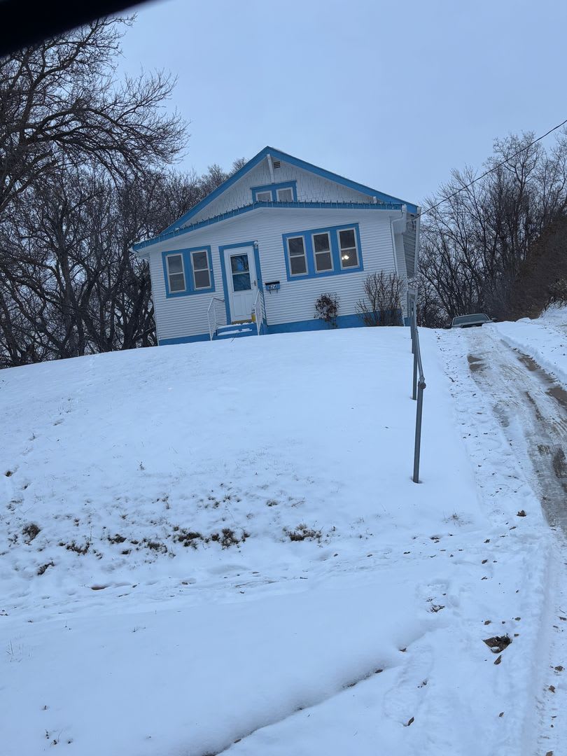 624 N Lewis Ave – photo 3
