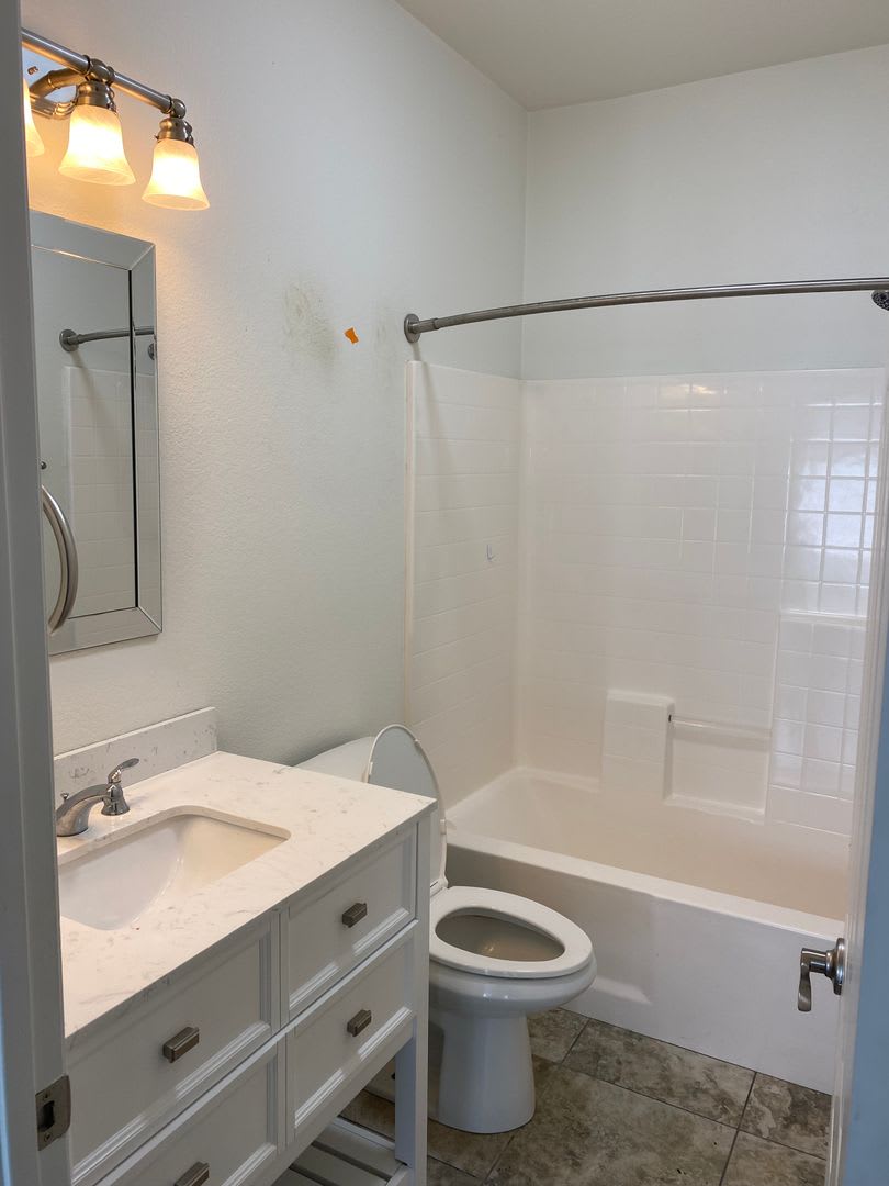 Available 10/1/26. Beautiful single level home on a cul-de-sac. – photo 5