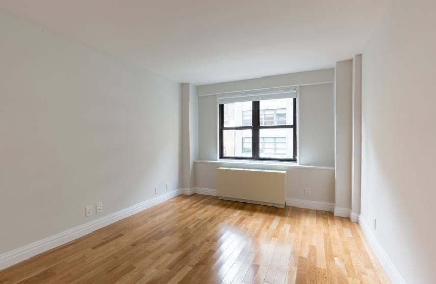 133 E 33rd St – photo 3