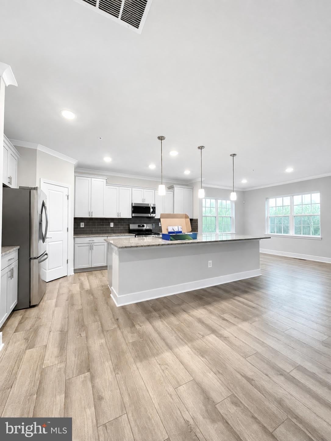 4174 CHARLES DICKENS DR – photo 2