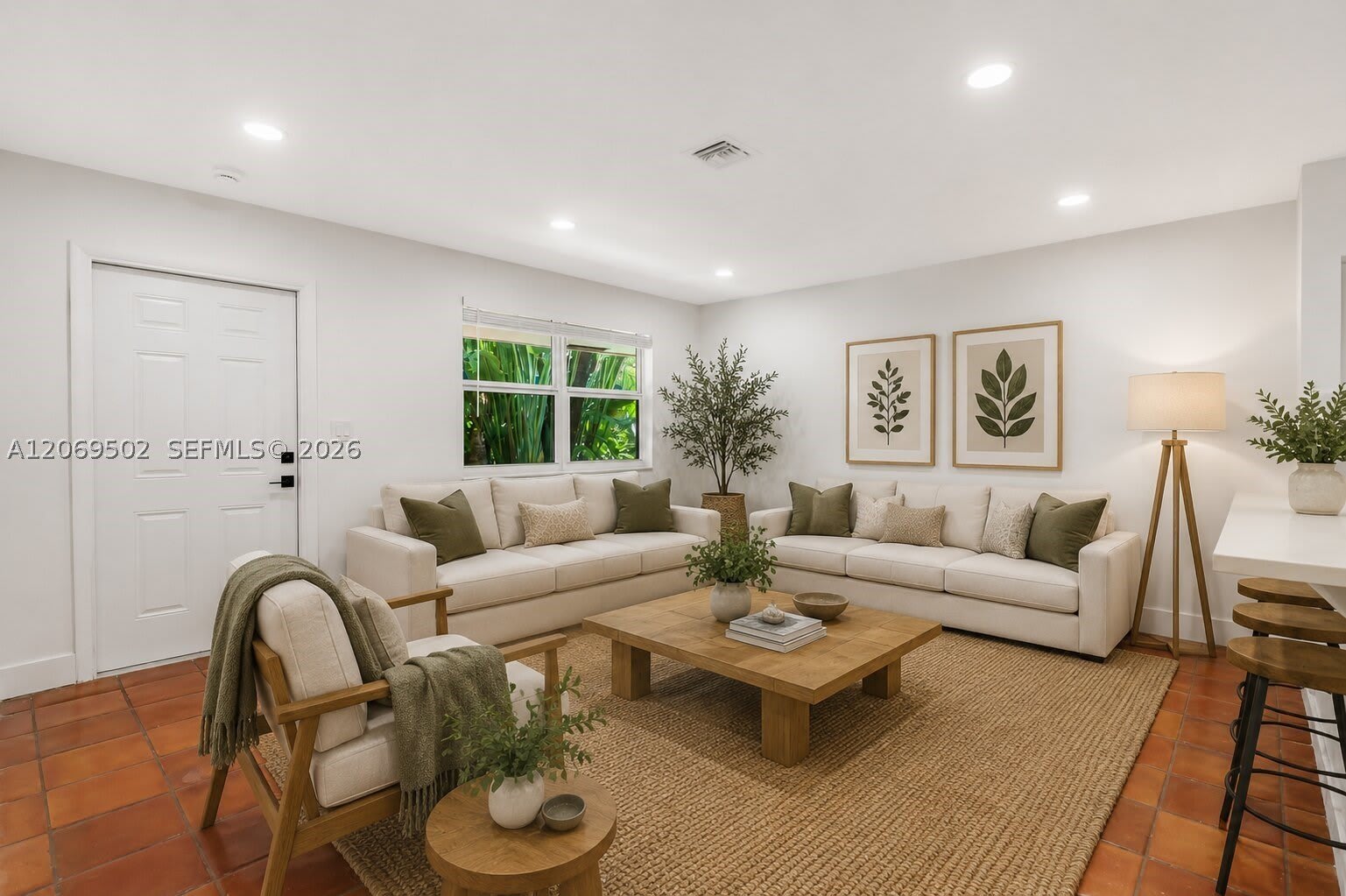 850 SW 12th Ct – photo 2