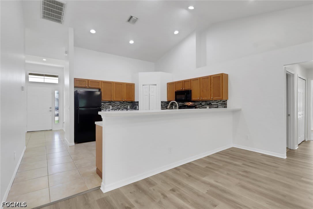 1807 NE 28th Street – photo 3