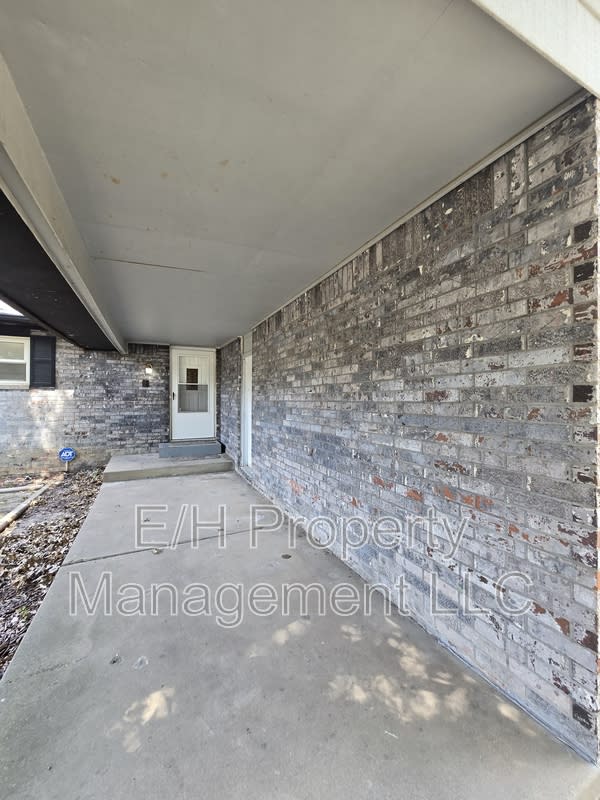 8728 East Arthur Circle – photo 2