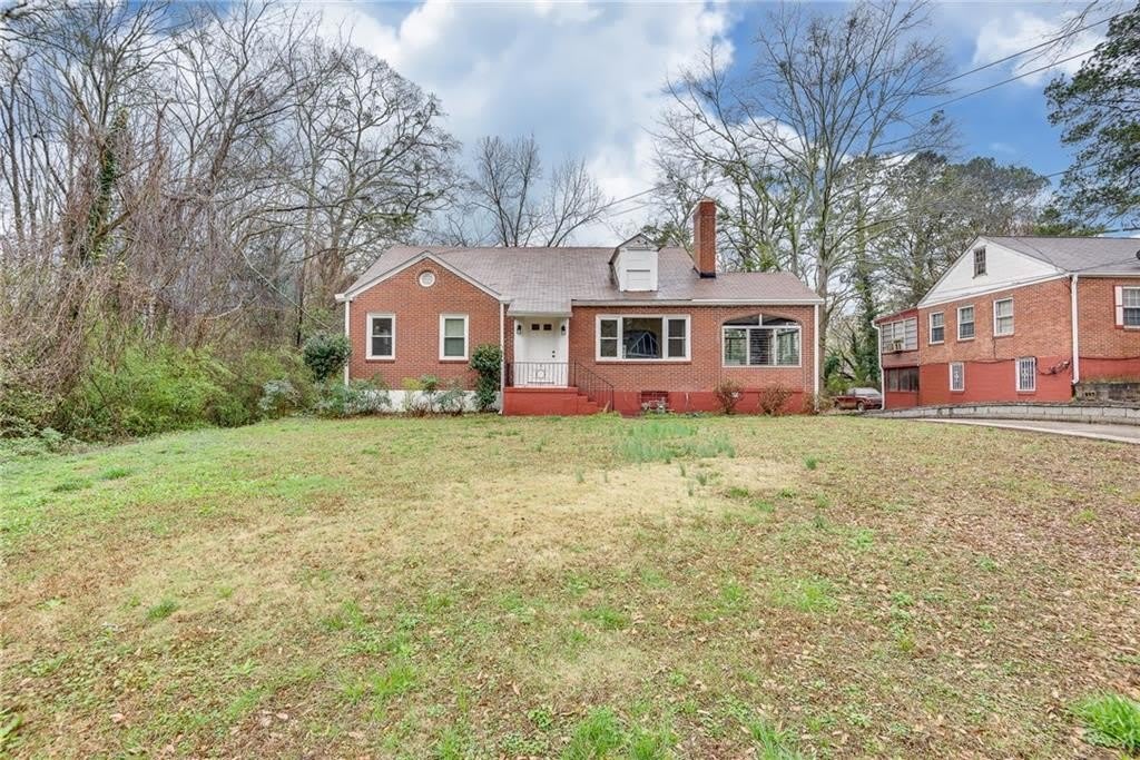 1287 Eastland Road SE – photo 3