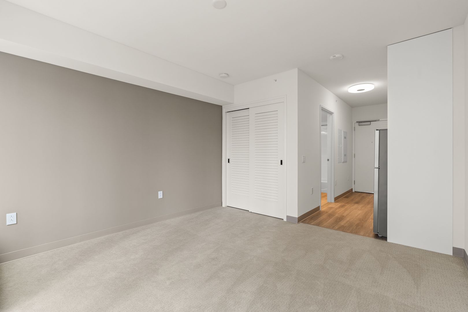 Modern Studio at The Flats at Sky Ala Moana East – photo 1