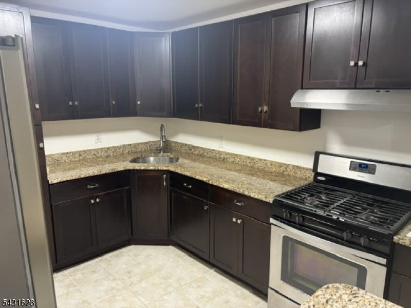 392 College Dr – photo 5