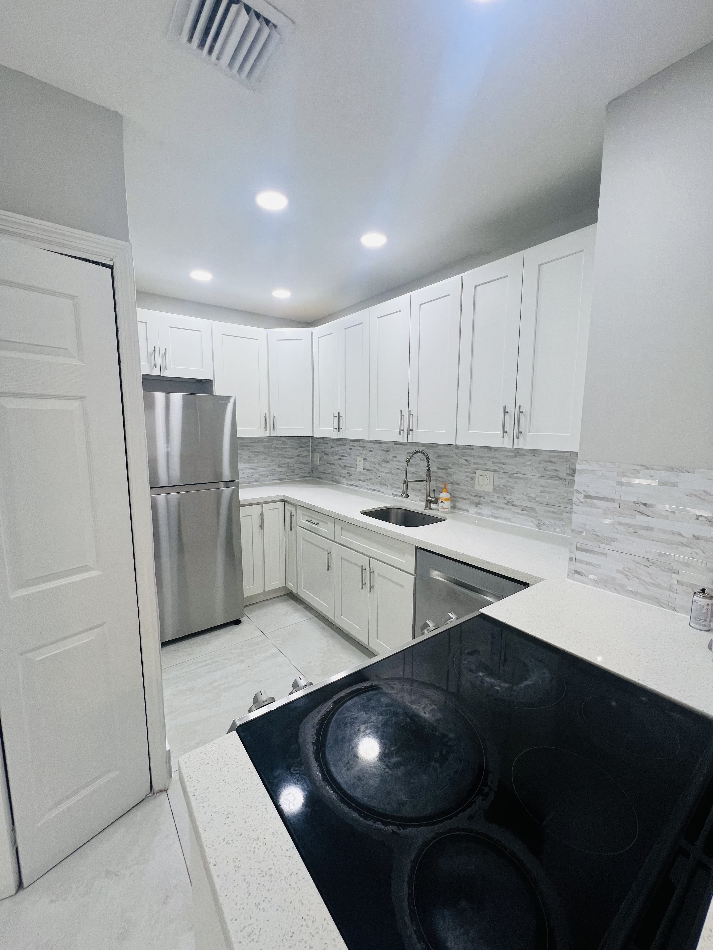 1332 Nw 3rd Ave – photo 5