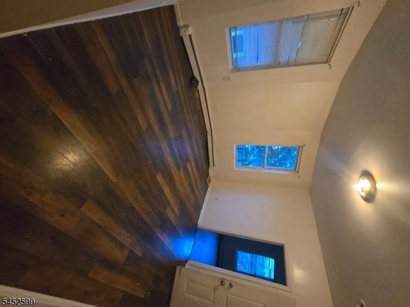 782 Grove St – photo 2