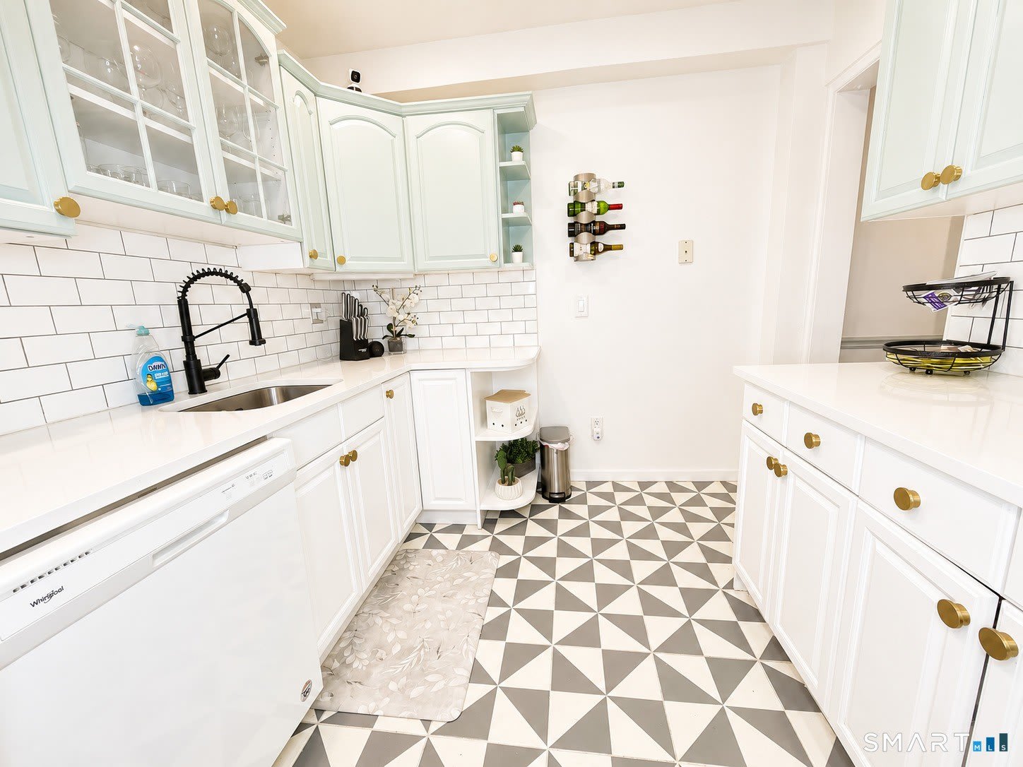 70 Strawberry Hill Avenue – photo 5