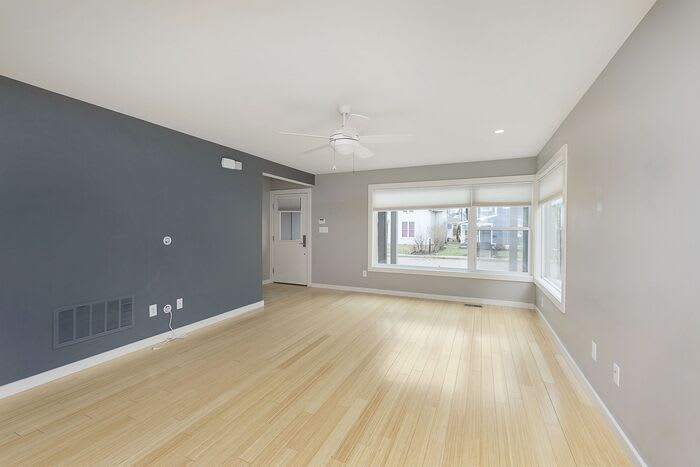 2011 Bellefontaine Street – photo 4