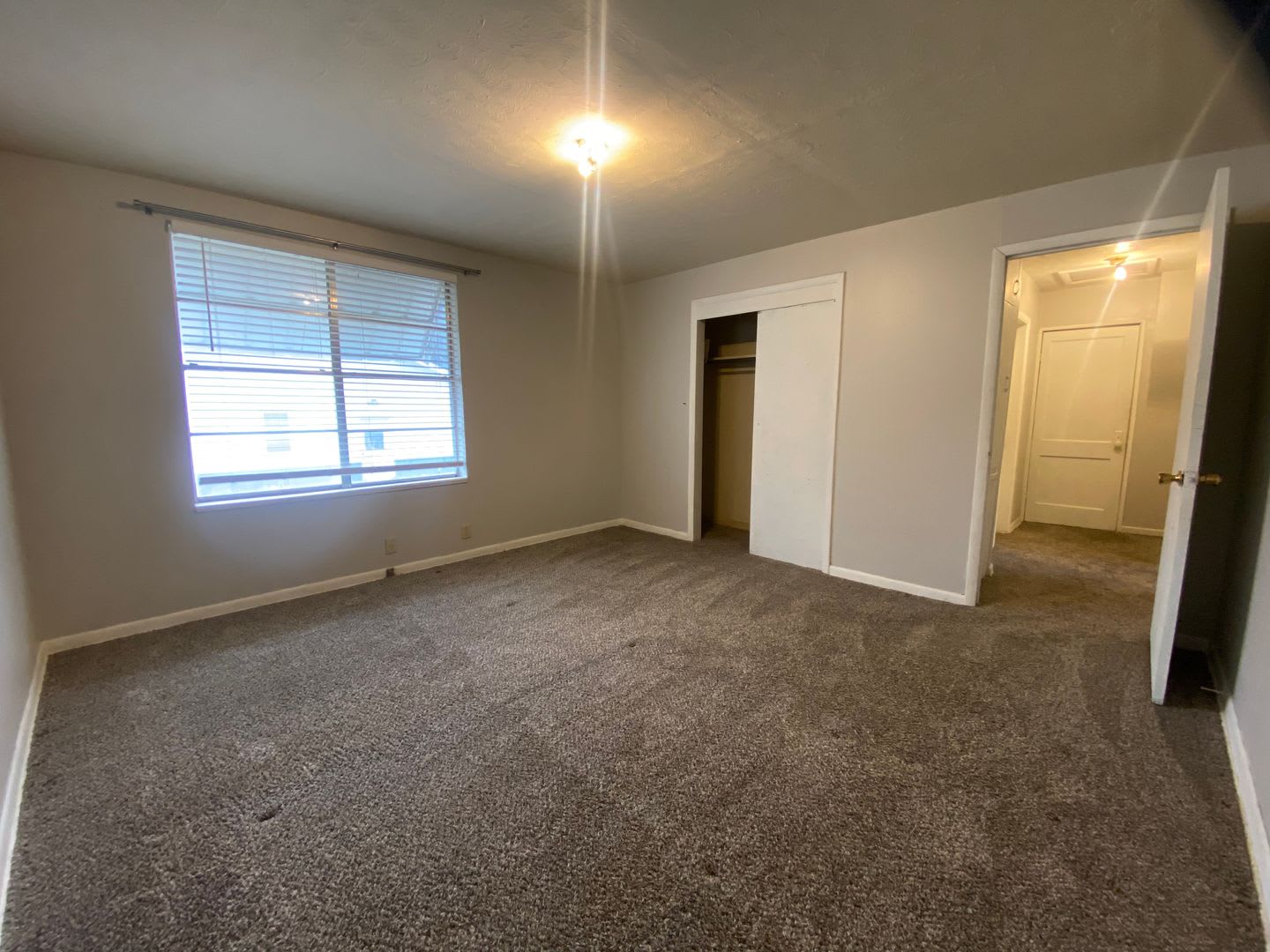 2 bedroom 1 bathroom home in Shawnee – photo 3