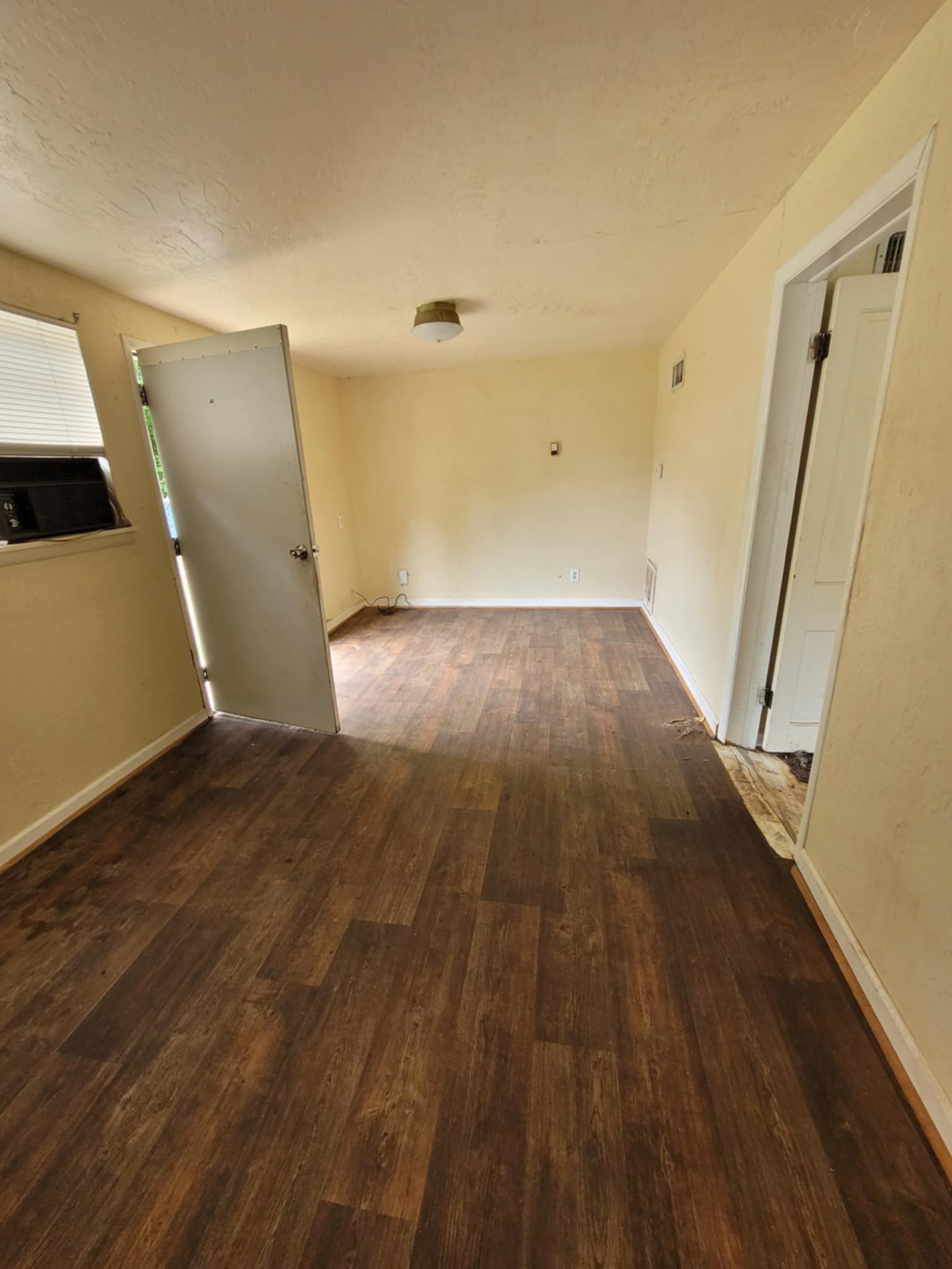 1211 West Oak Avenue – photo 3