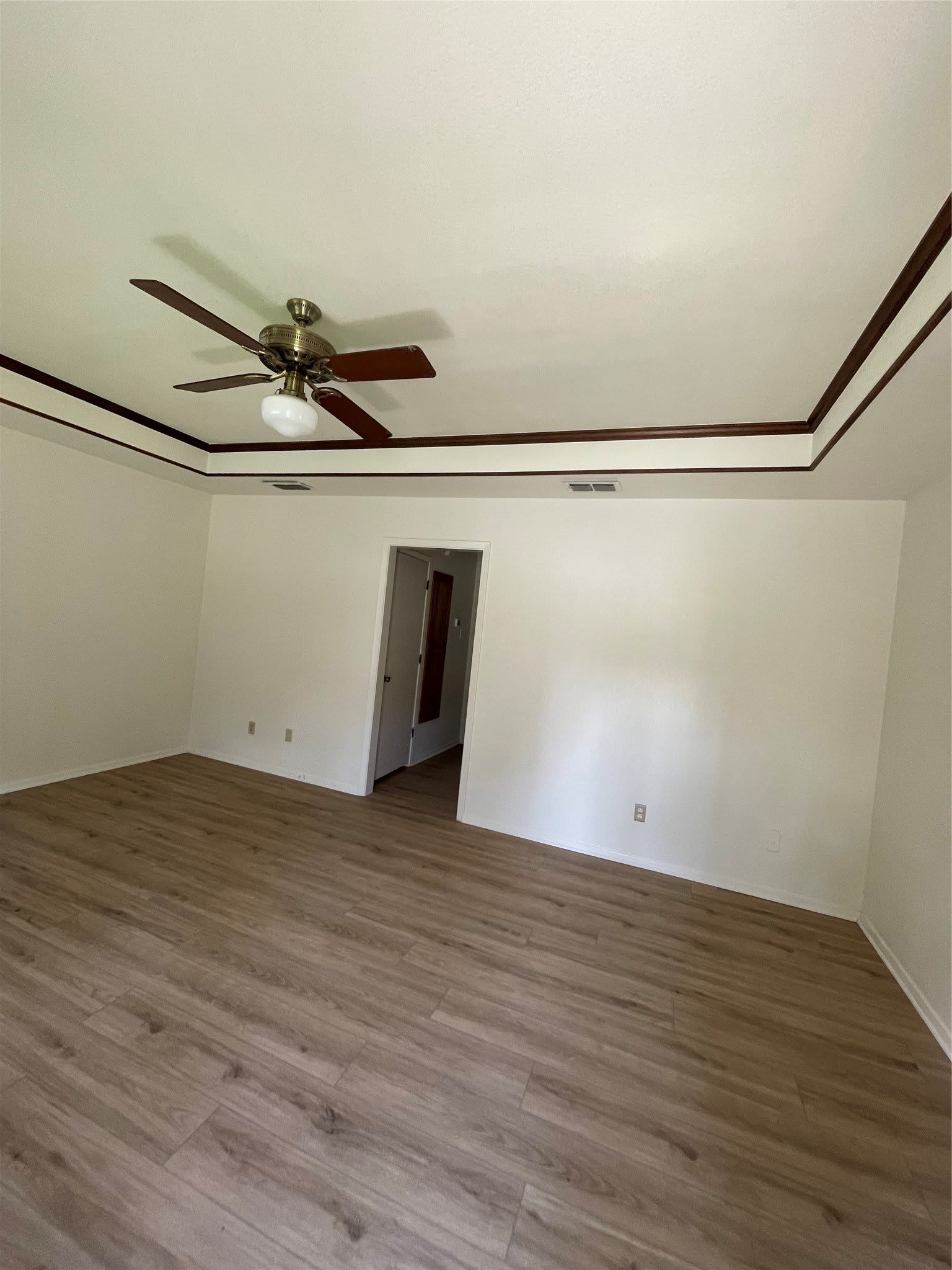 1501 W Houston – photo 2
