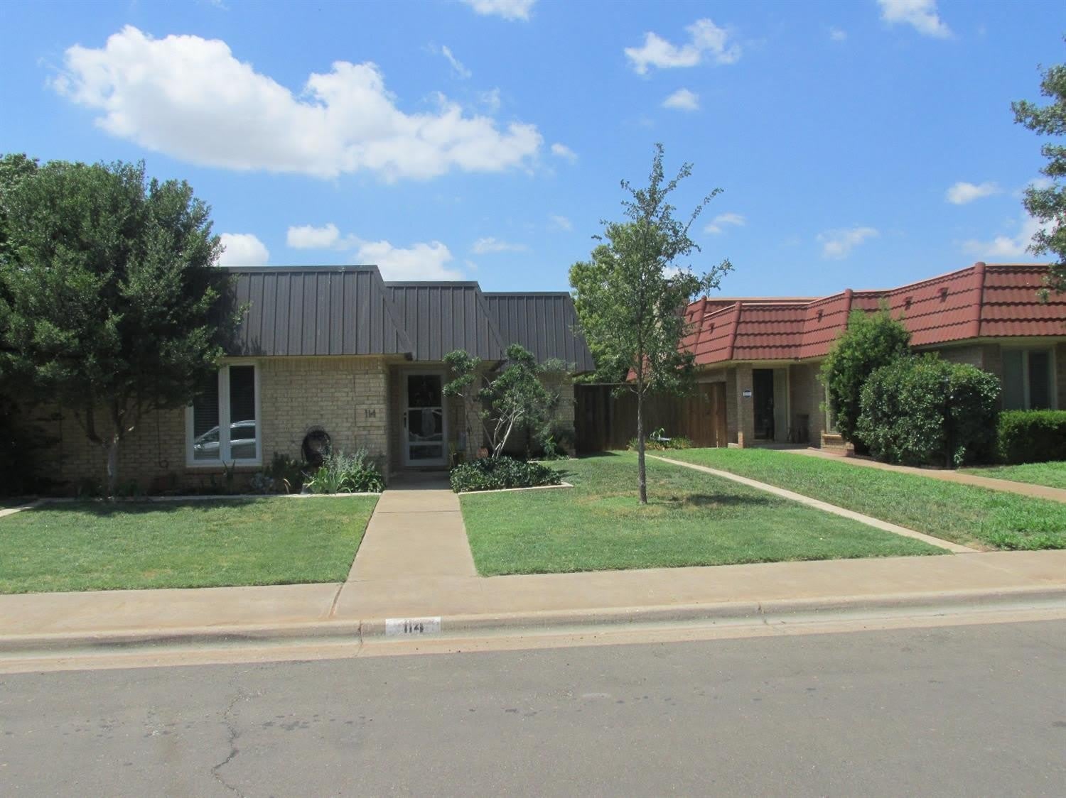 114 Troy Avenue – photo 2