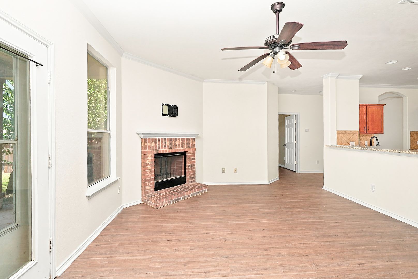 Amazing home ready to move in! – photo 5