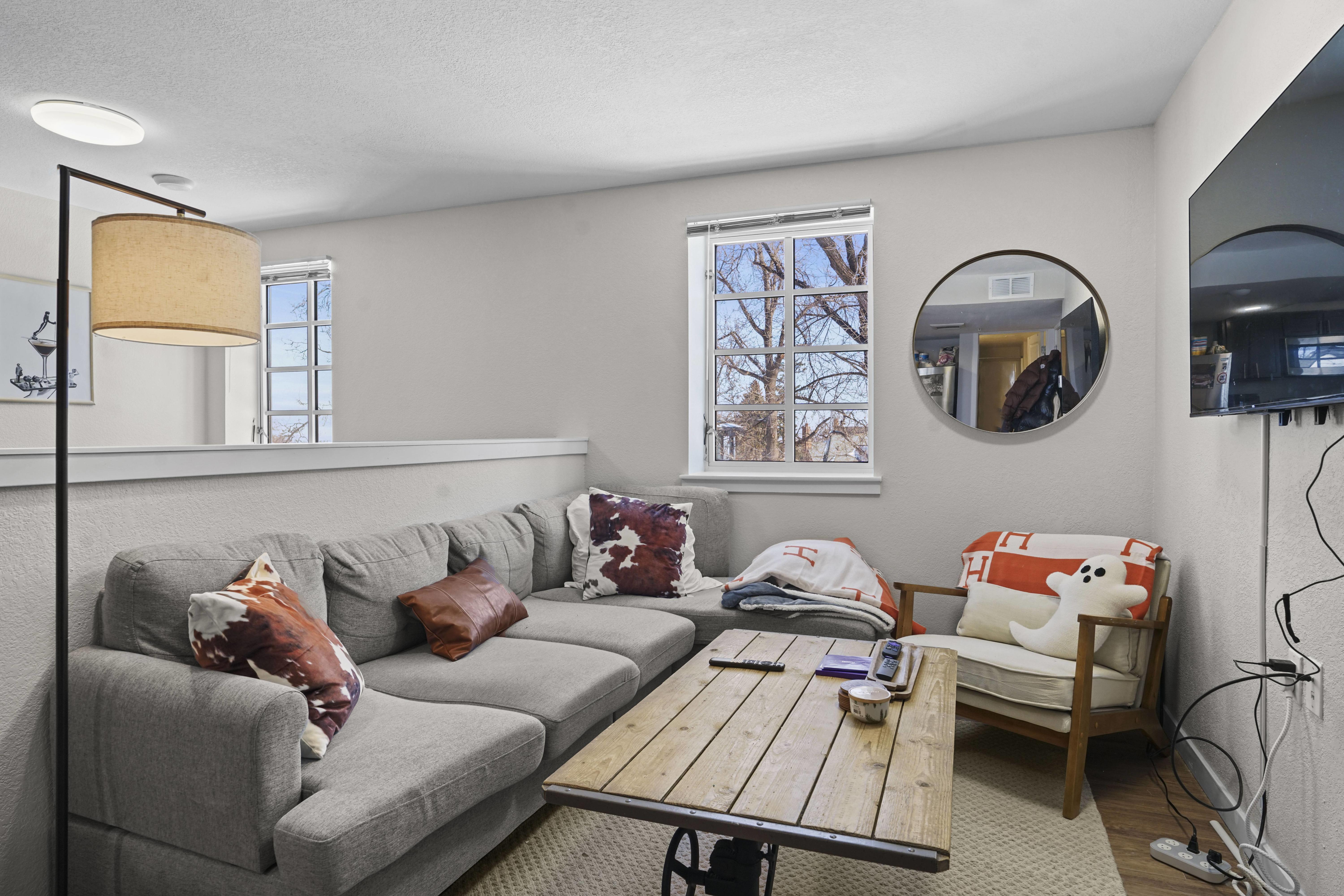 891 Exchange – photo 2