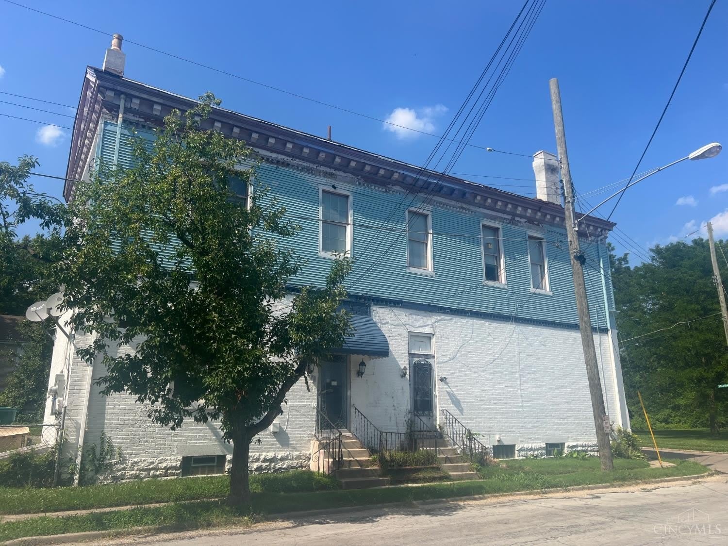 4401 Station Avenue – photo 1