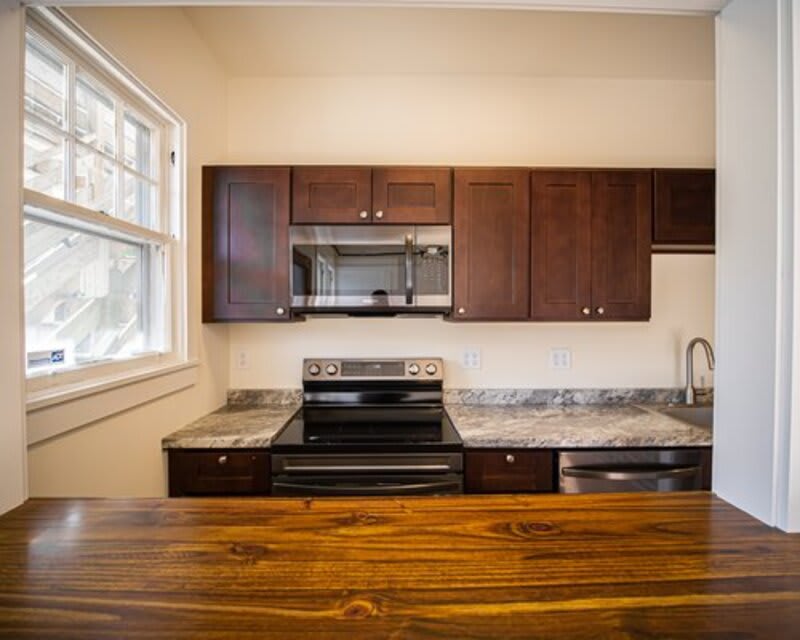 28 South Williams Street – photo 3