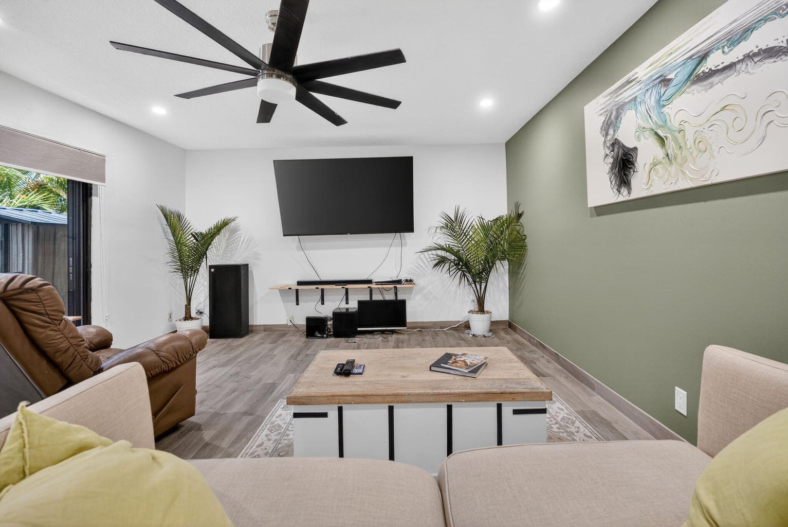 110 North Delaware Boulevard – photo 4