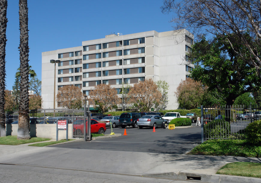 14650 Sherman Way – photo 2