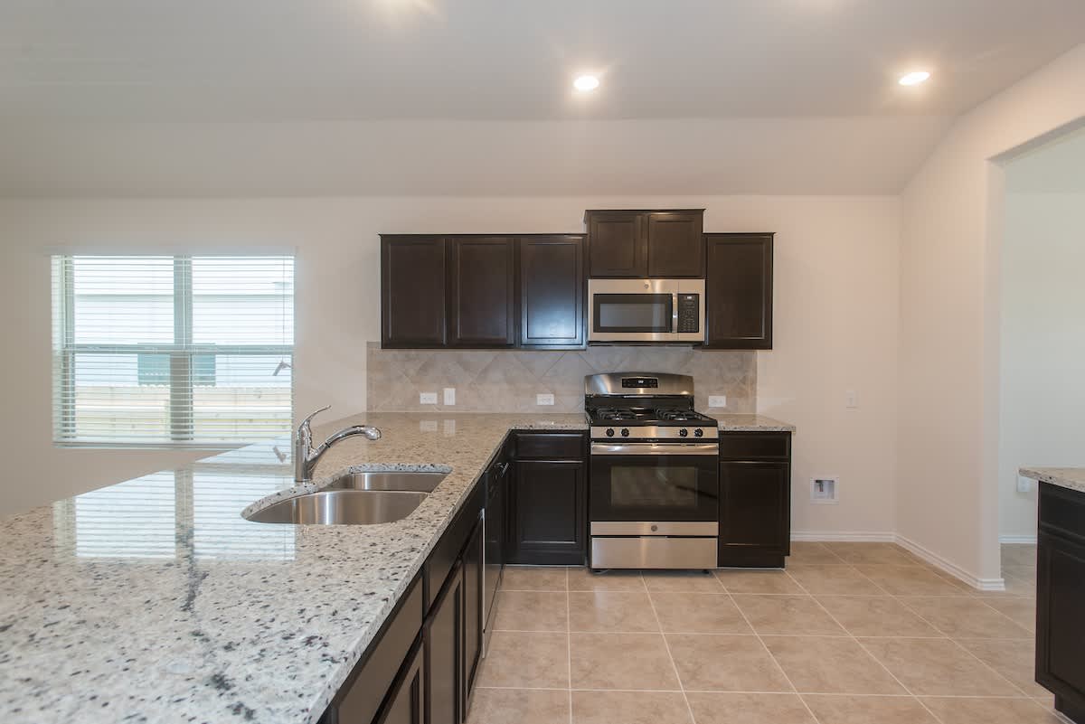 Updated Southeast Austin Single Story – photo 4