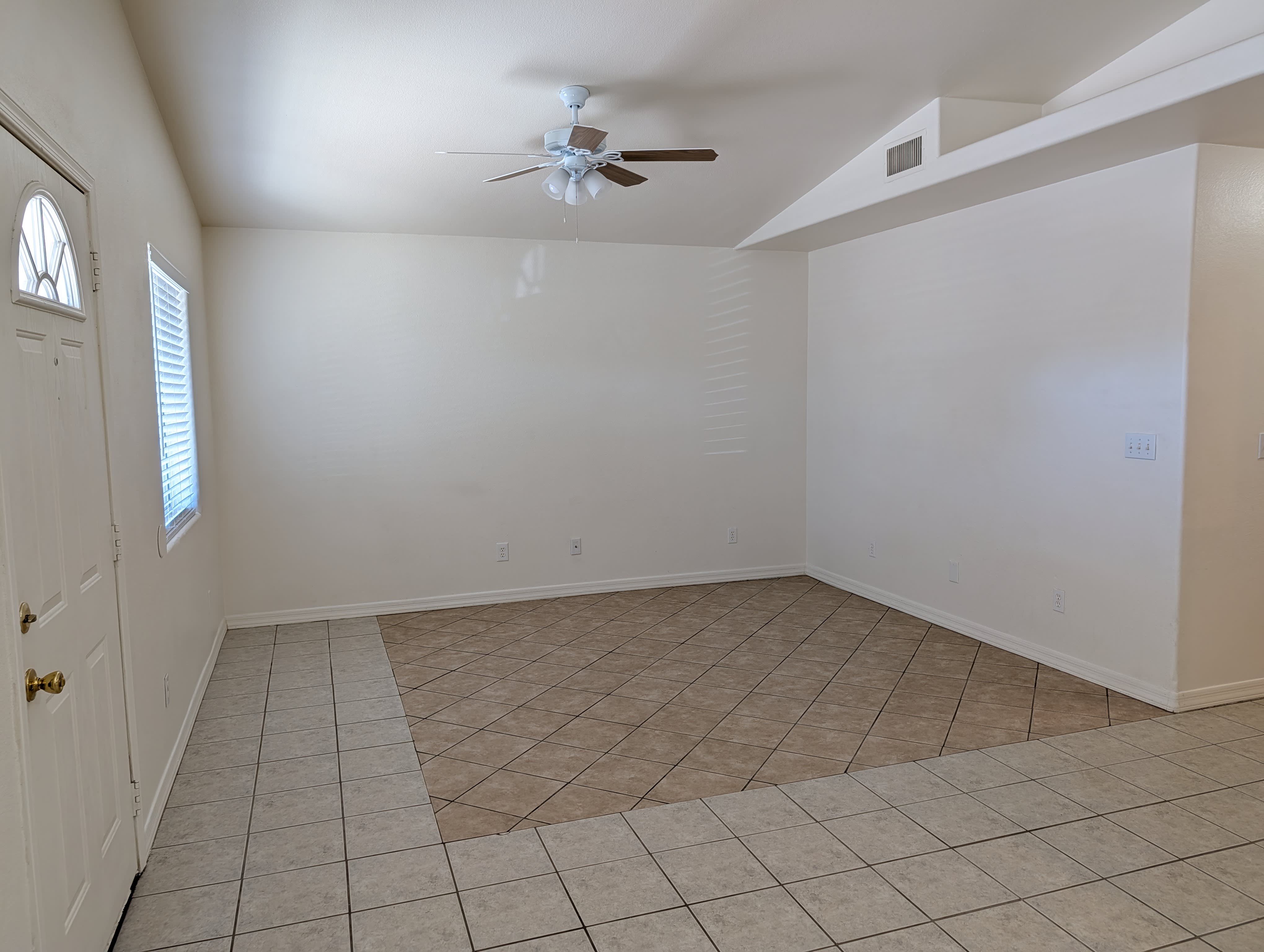 3458 N Diamond St – photo 2