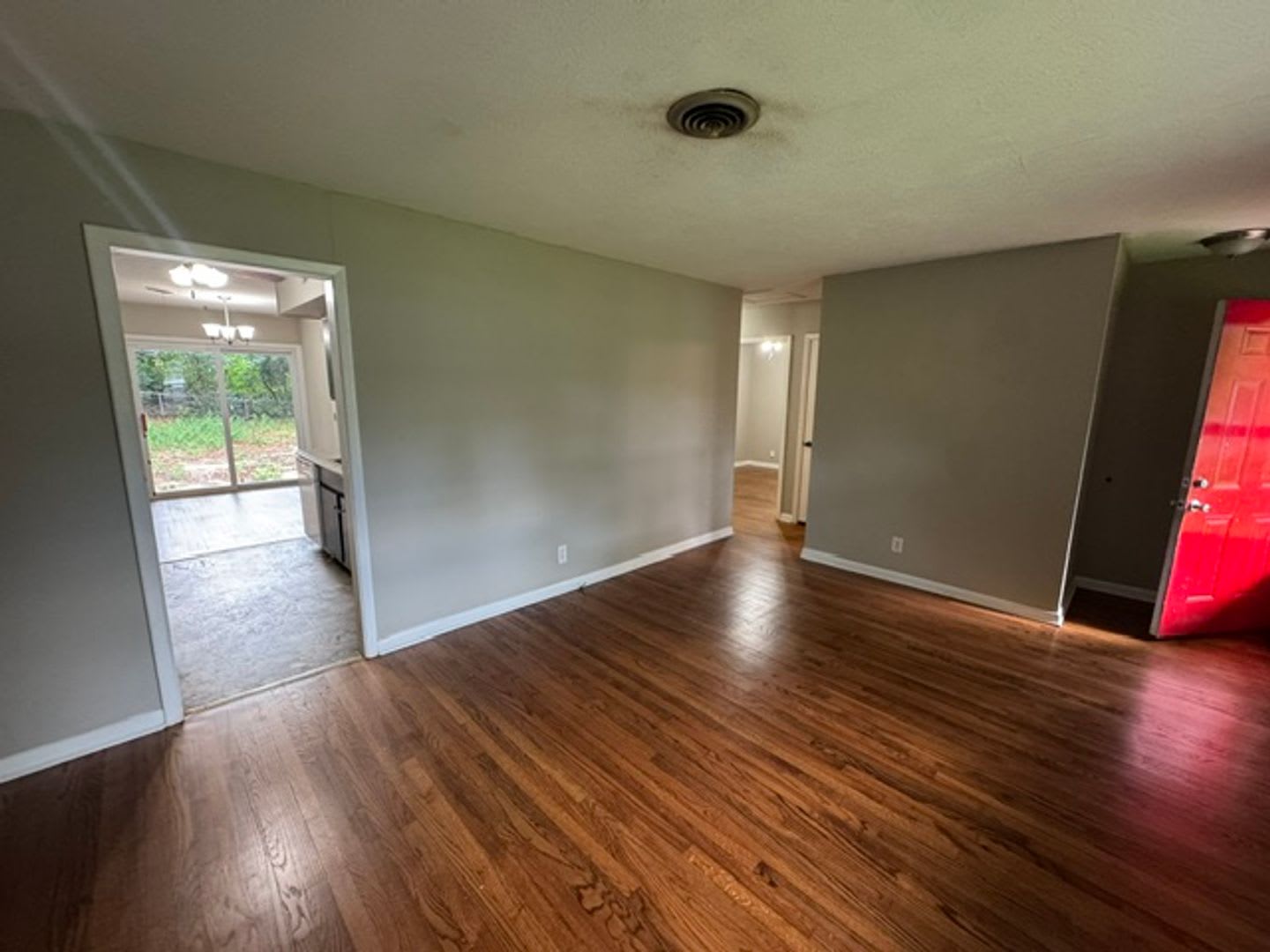 Charming 3 Bed 2 Bath Home with Hardwoods in Hammond Hills School District, North Augusta! – photo 2