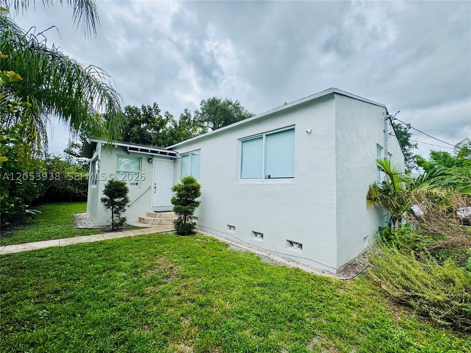 920 N 26th Ave – photo 1