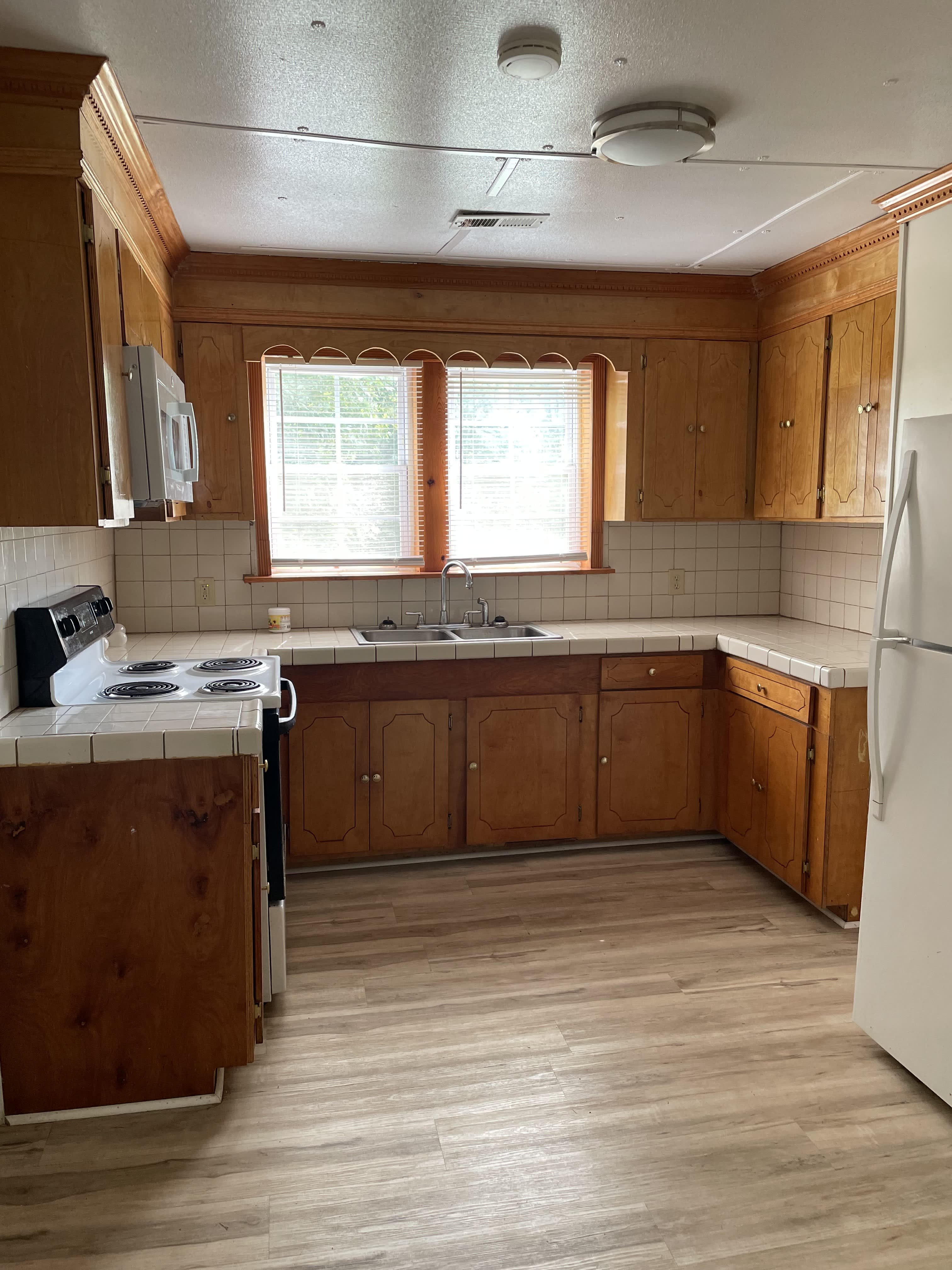 2103 Burins Drive – photo 4