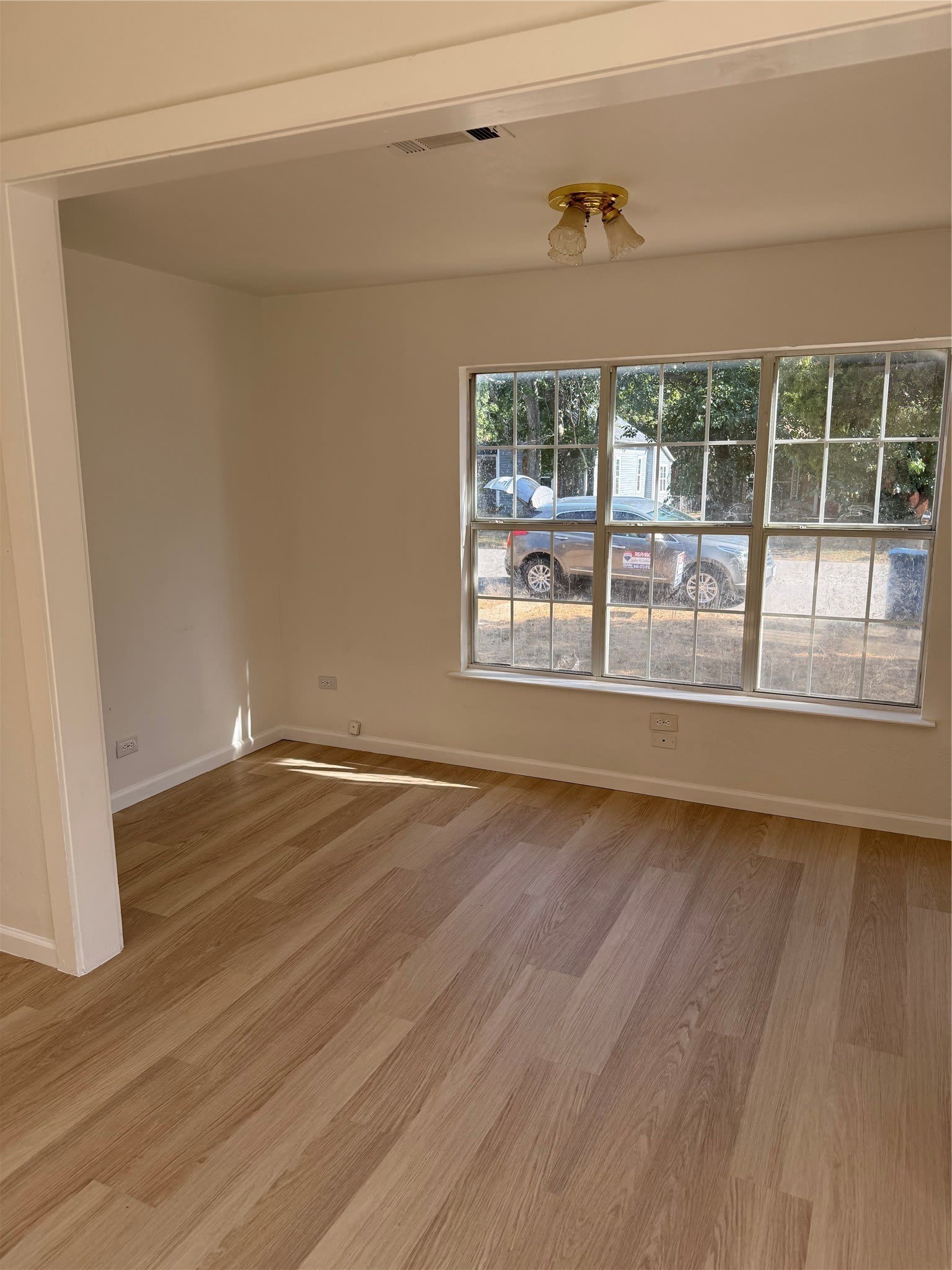 1217 W Walker Street – photo 5