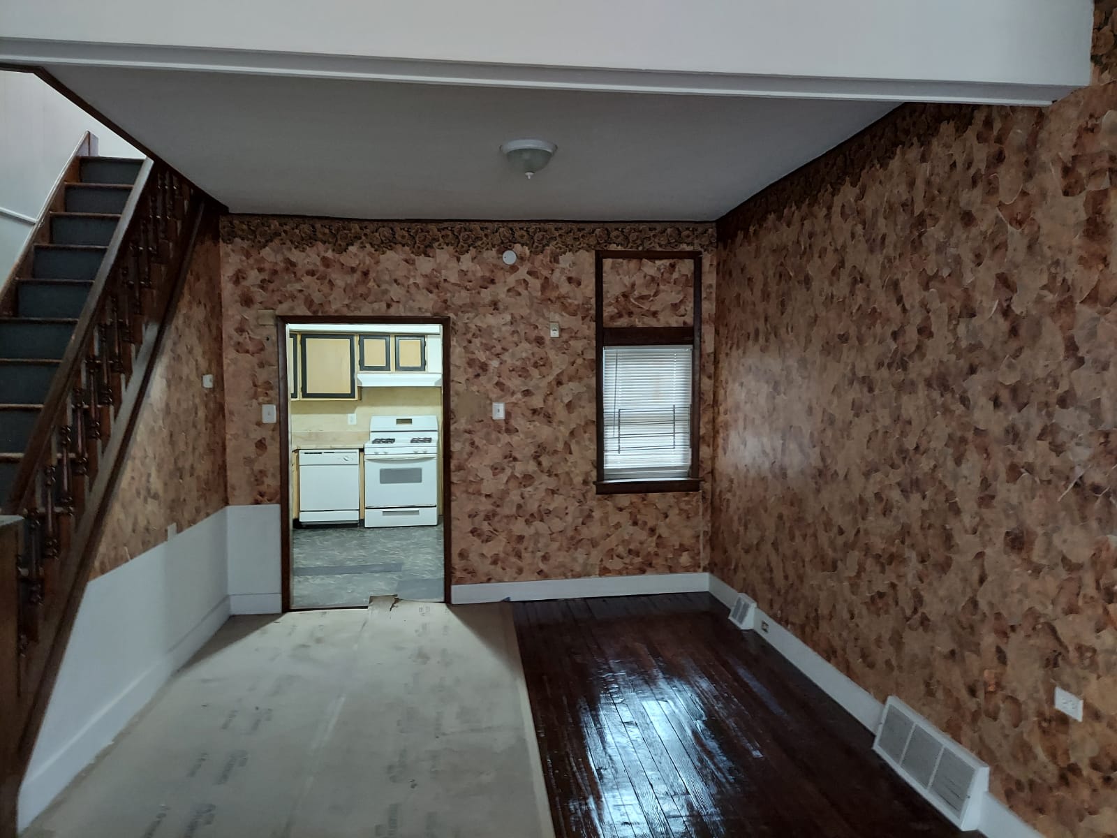 659 E Clearfield St – photo 2