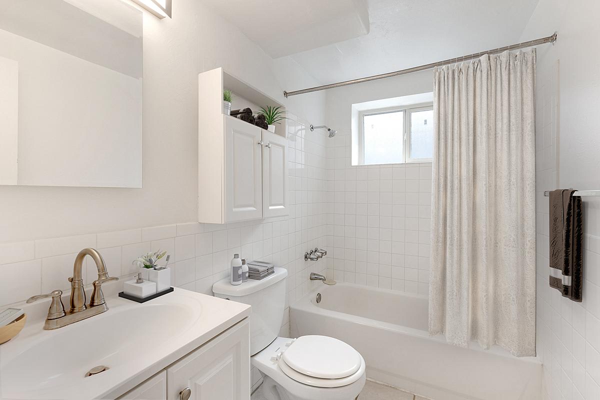 Stratford Apts – photo 5