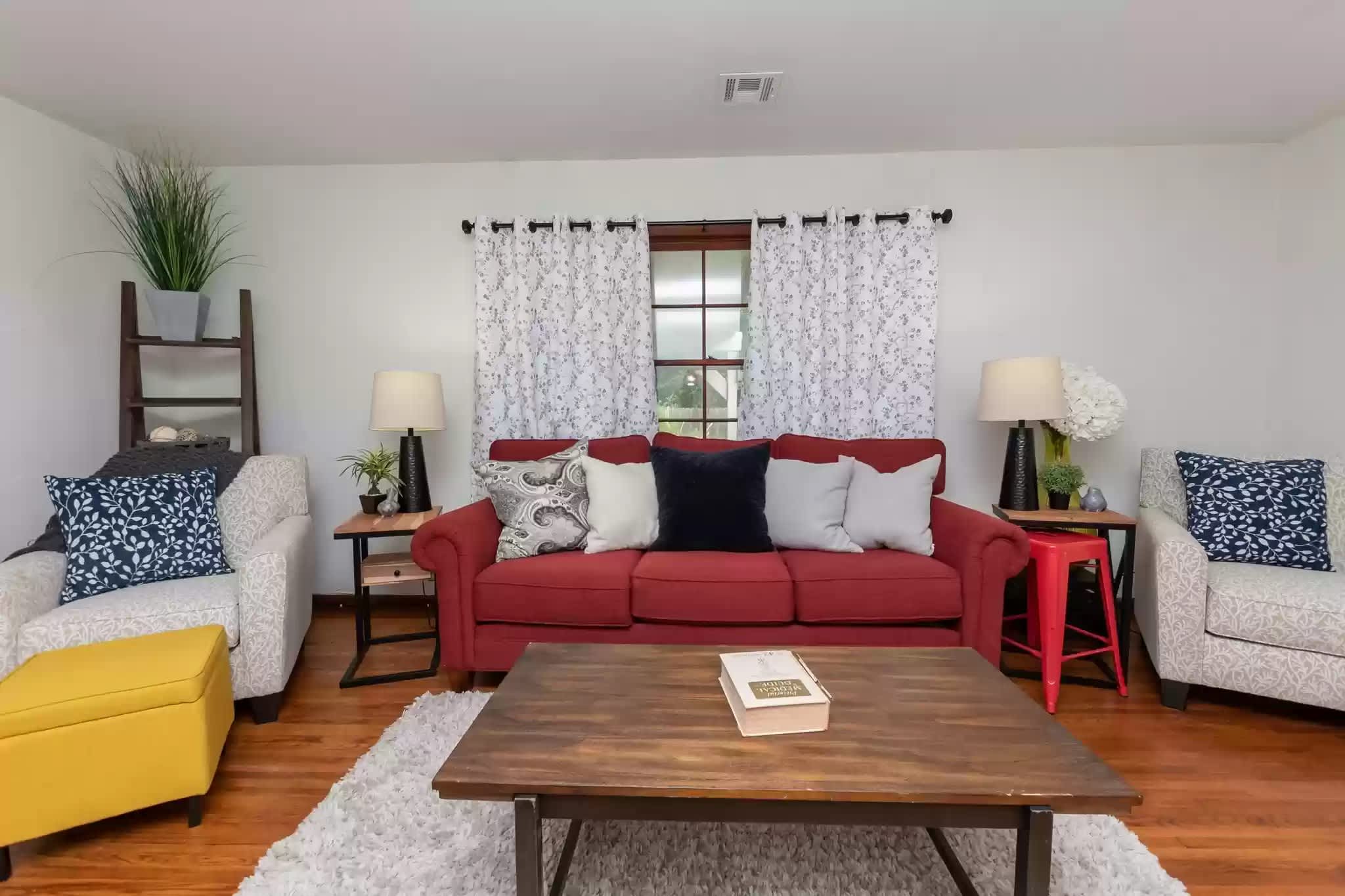 6302 East 11th Street North – photo 4