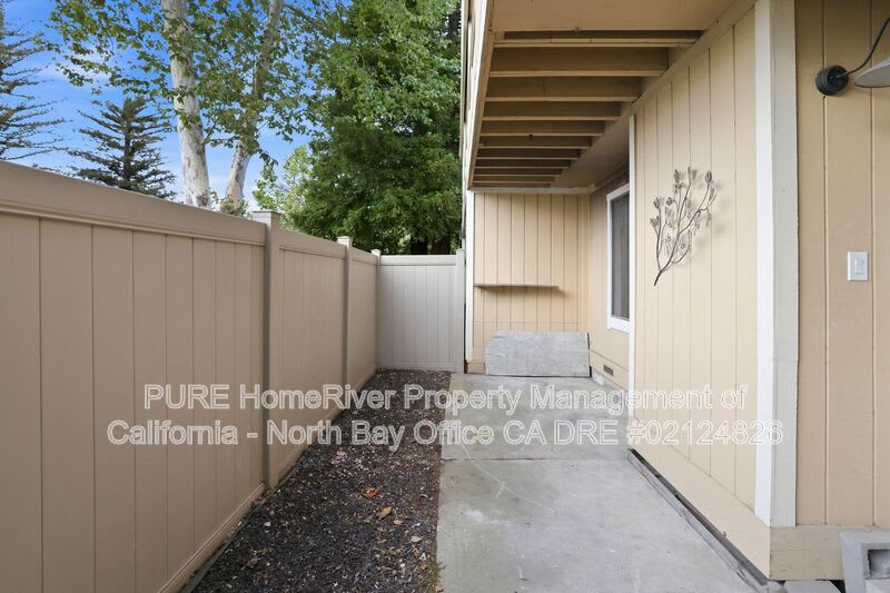 455 Enterprise Dr – photo 5