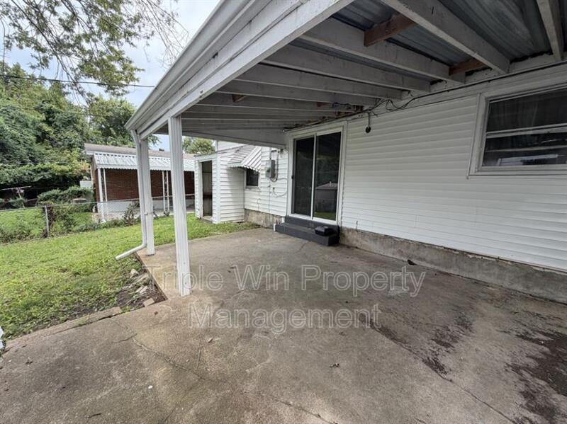 3133 Rex Ave – photo 5
