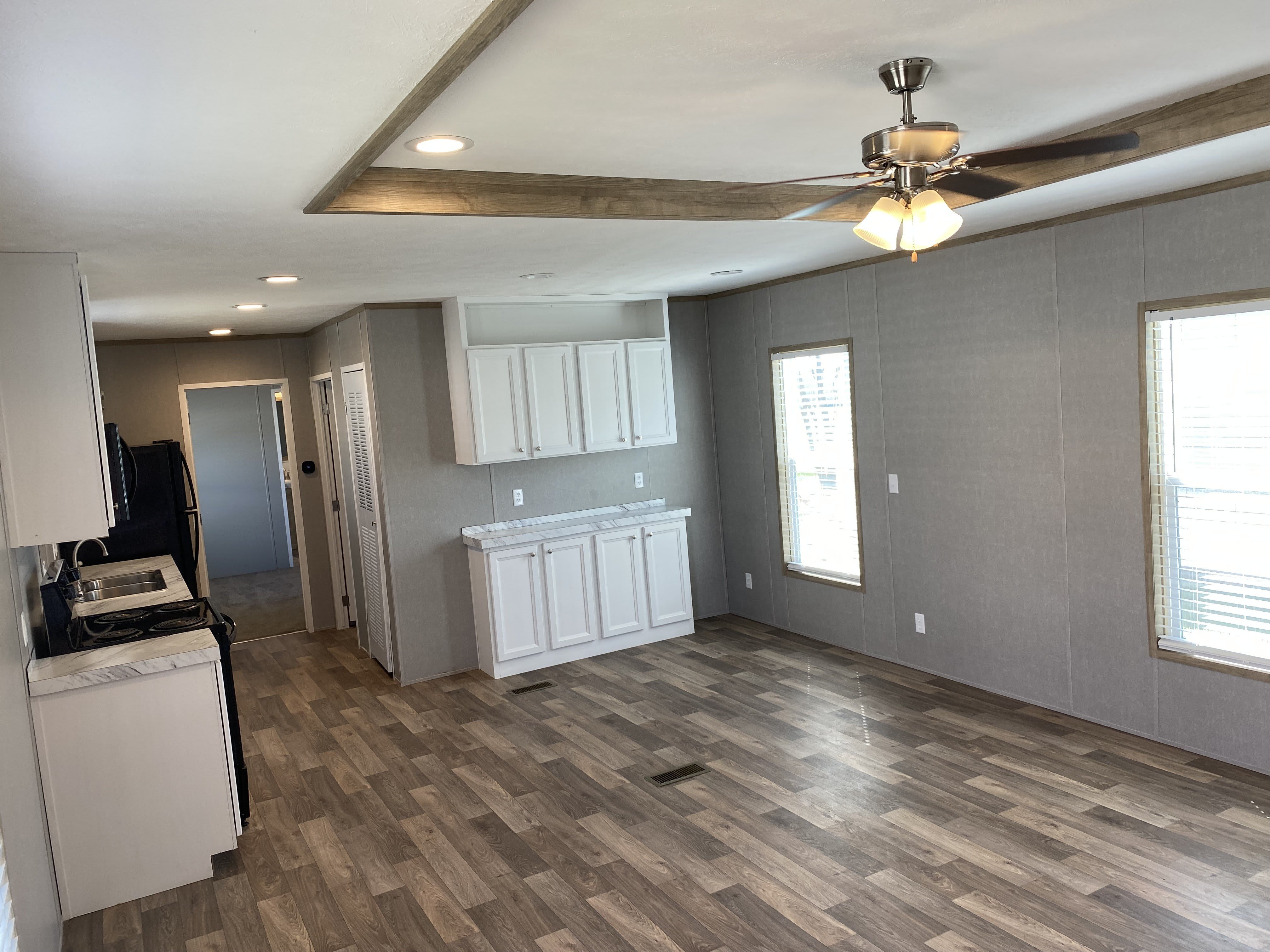 2101 SW 38th Street – photo 3