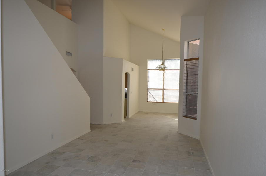 630 N Diane Ct – photo 2