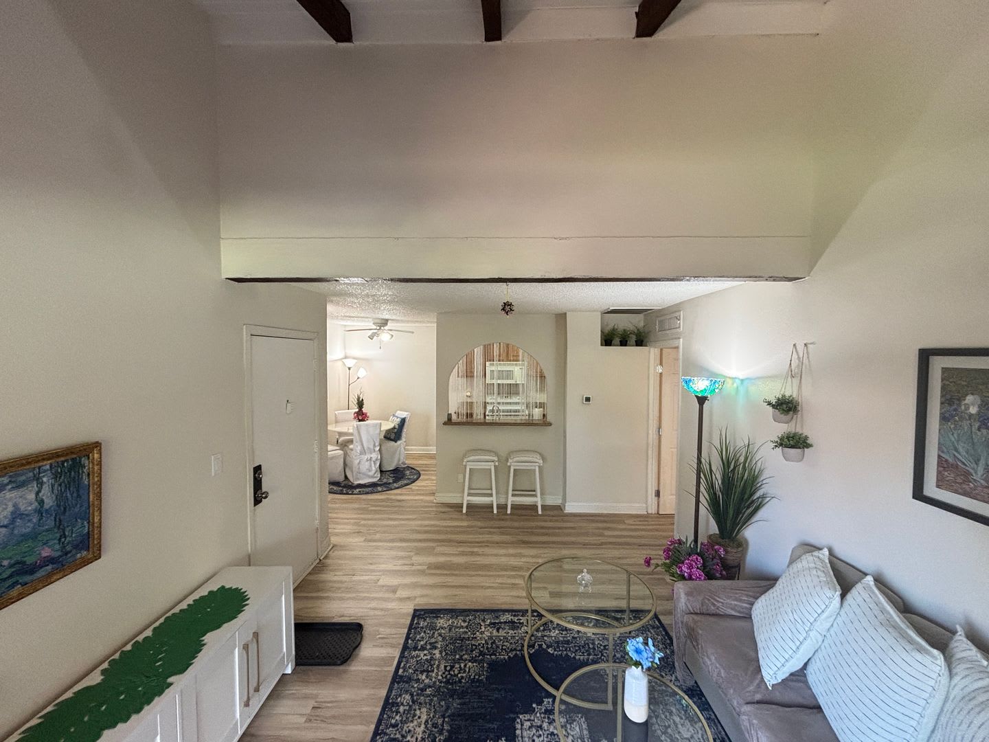 Fully Furnished 1Bed/1Bath Condo in Central Las Vegas Near UNLV – photo 5