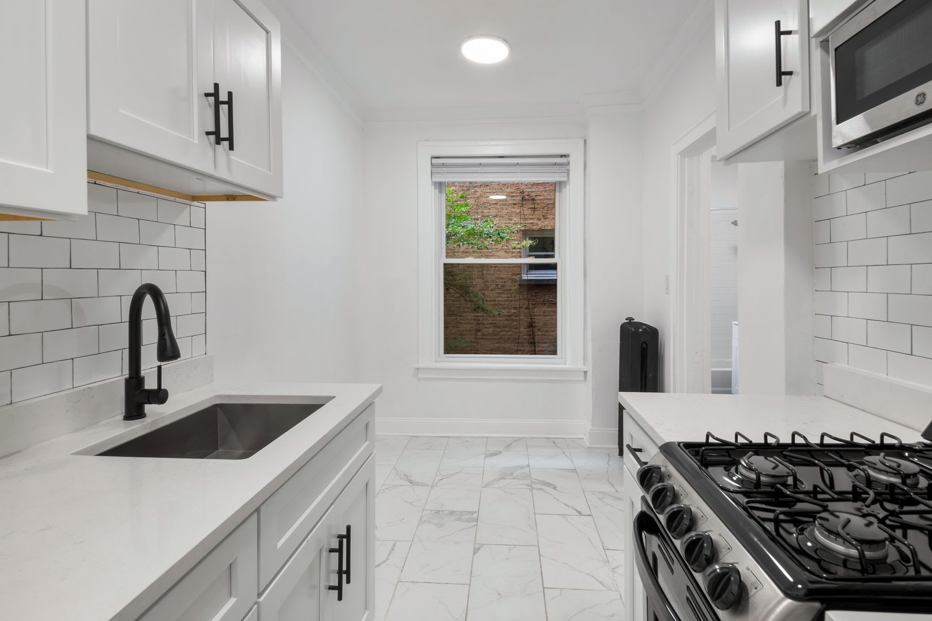 7120 S Wabash – photo 1